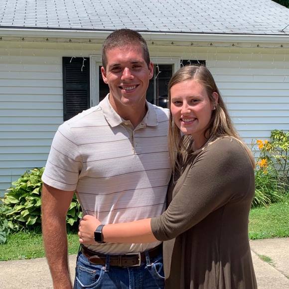 Meet your Posher, Allison - Picture 1 of 1